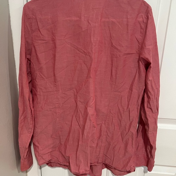 Light weight 100% Soft Red Cotton Button Down- Gap Factory Size Large - Picture 6 of 6